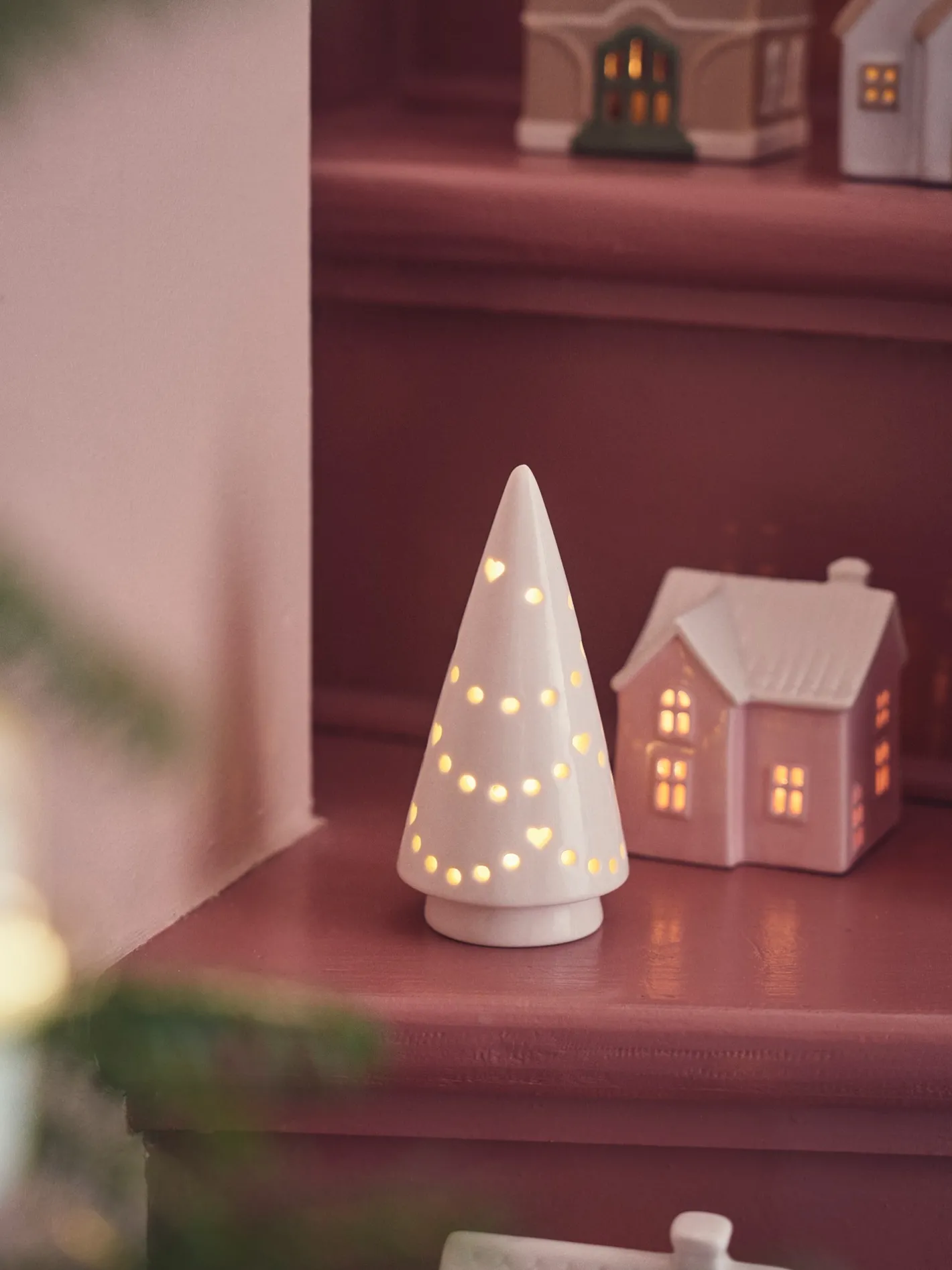 Søstrene Grene Dekorativt Træ Med LED-lys