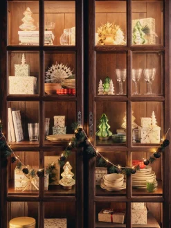 Søstrene Grene Kunstig Granguirlande Med LED