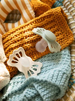 Børn Søstrene Grene Symmetriske Silikonesutter 2-pak Størrelse 2