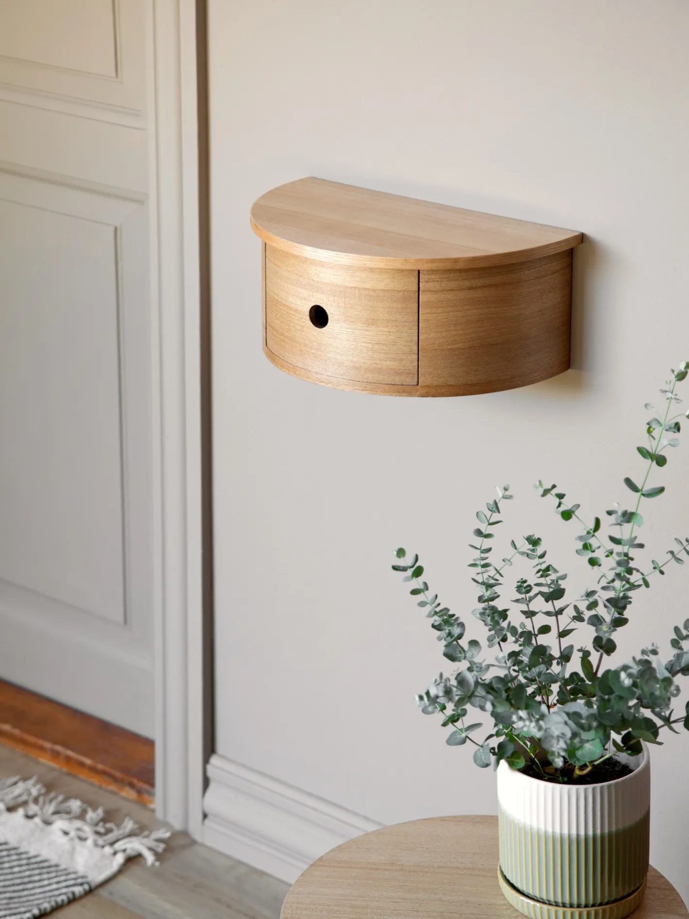 Søstrene Grene Væghylde Med Skuffe